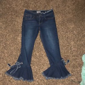 Dillard jeans that are size :8 for a (girl)